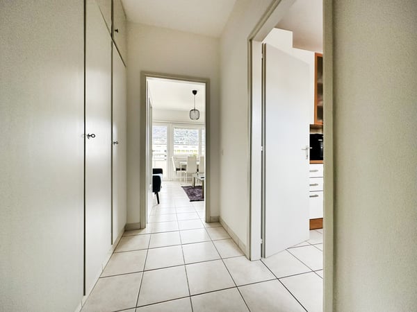 Bellissimo 1.5 locali con balcone coperto e vista aperta sulla città 6