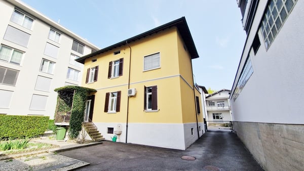 Bel 1.5 completamente ristrutturato con grande terrazza abitabile. 10