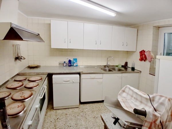 Grotto 1.5 con spazio ristorazione, camere e grande terreno. 6