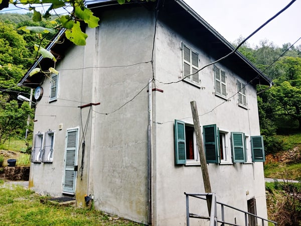 Grotto 1.5 con spazio ristorazione, camere e grande terreno. 2