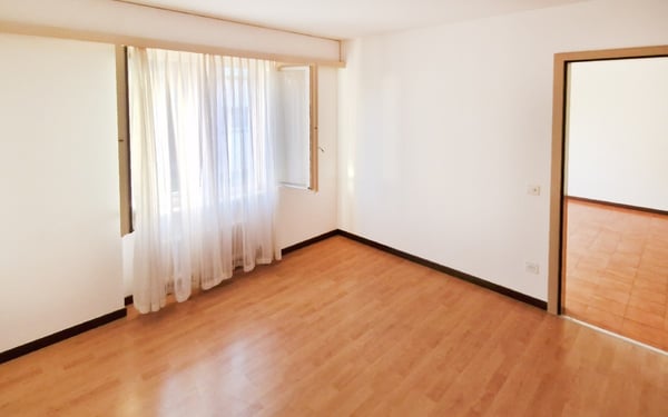 Interessante 1.5 in posizione centrale in residenza ristrutturata. 11