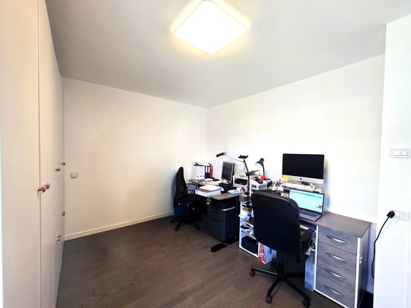 Bel 1.5 locali in stile moderno con grande terrazza coperta. 7