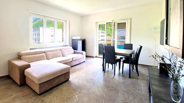 Bel 1.5 completamente ristrutturato nel 2024 con vista sui castelli. 2