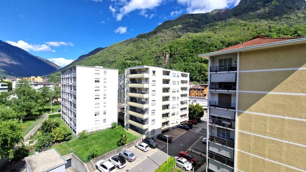 Bel 1.5 completamente ristrutturato nel 2024 con vista sui castelli. 9