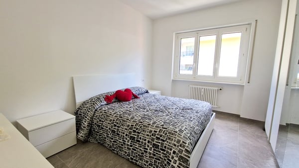 Bel 1.5 completamente ristrutturato nel 2024 con vista sui castelli. 5