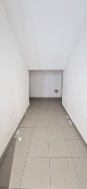 Bel 1.5 di medio-alto standing utilizzabile anche come ufficio. 13