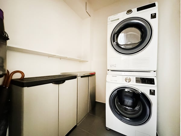 Luminoso 1.5 locali con grande terrazza soleggiata in zona centrale 10