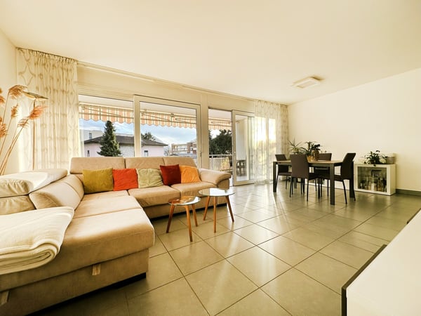 Luminoso 1.5 locali con grande terrazza soleggiata in zona centrale 2