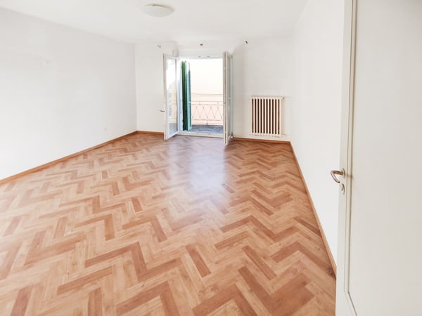 Palazzina a reddito 6 appartamenti con posteggi a Morbio Inferiore 2