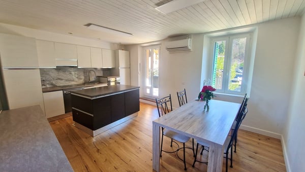 Esclusiva dimora di nucleo ristrutturata con 4 unità. 3