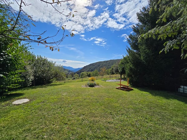 Esclusiva villa 702 m² con giardino e privacy a Miglieglia 2
