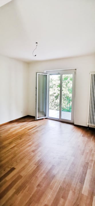 Casa 5,5 locali in fase di ristrutturazione con camino e terrazza. 5