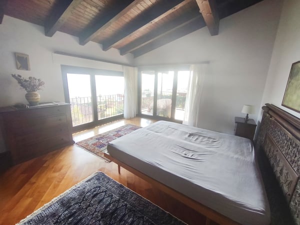 Magnifica villa panoramica 8,5 con ampi spazi e meraviglioso giardino. 7