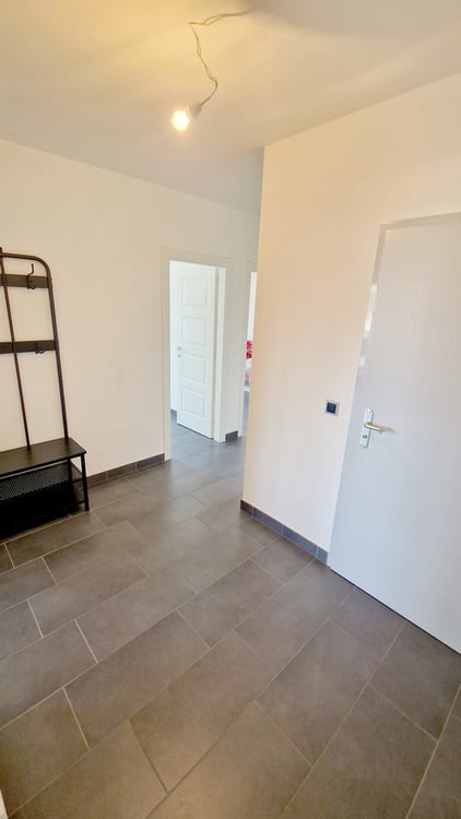 Bel 3,5 panoramico completamente ristrutturato in stile moderno. 10