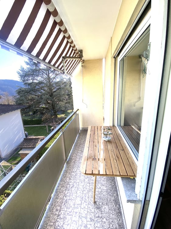 Bel 3,5 recentemente parzialmente ristrutturato con balcone coperto. 2
