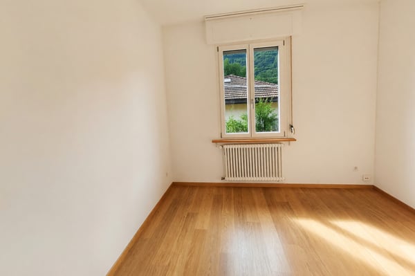 Bell'appartamento 4,5 ristrutturato con terrazzo a Bellinzona 7