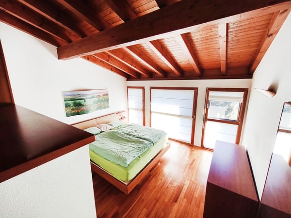 Villa 5,5 locali con piscina riscaldata, giardino privato e ampi spazi 9