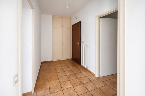 Gradevole luminoso appartamento 2,5 locali con ampio balcone 9