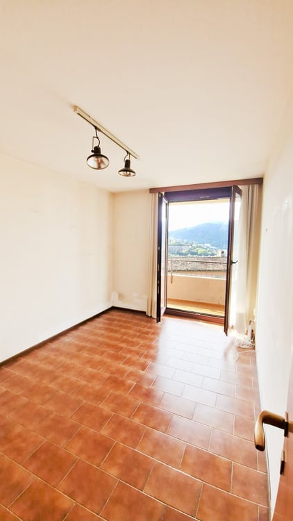 Bella casa indipendente 4,5 con giardino e meravigliosa vista aperta. 8
