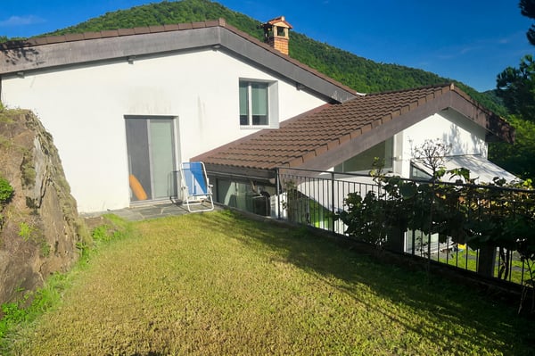 Casa unifamiliare di 190 mq con giardino privato e veranda 2