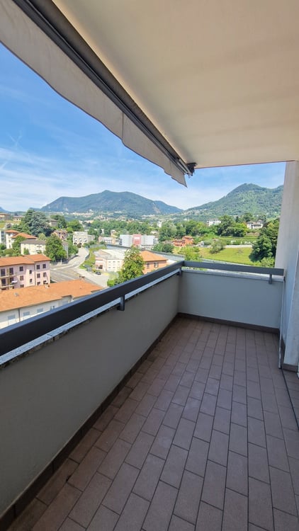 Bel 3,5 panoramico completamente ristrutturato in stile moderno. 5