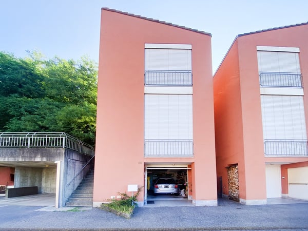 Casa semi-indipendente 4,5 locali con giardino e soggiorno duplex 12