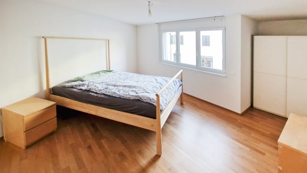 Elegante ampio 3,5 con balcone coperto e posteggio in autorimessa 5