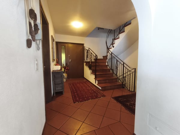 Magnifica villa panoramica 8,5 con ampi spazi e meraviglioso giardino. 11