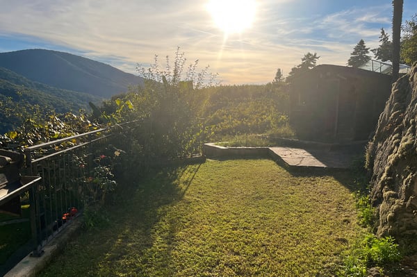 Casa unifamiliare 6,5 locali di 190 mq con giardino privato e veranda 2