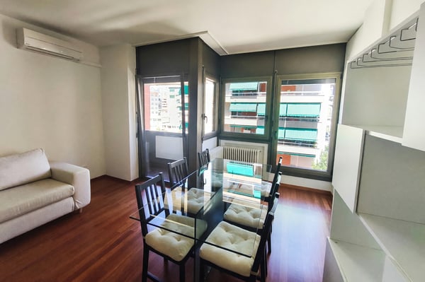 Appartamento 2,5 con balcone in posizione centrale 2