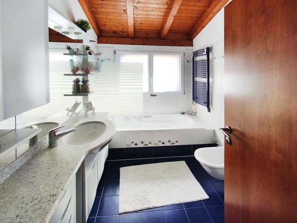 Villa 5,5 locali con piscina riscaldata, giardino privato e ampi spazi 13