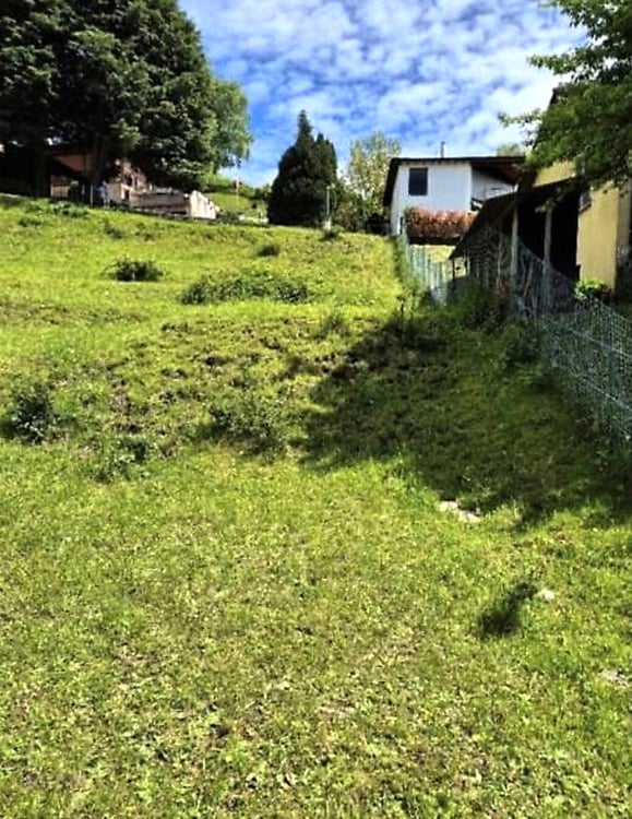 Terreno edificabile di 1008 m² con bella vista sulla vallata 2