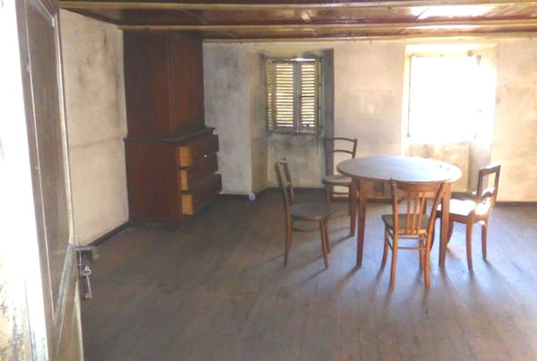Interessante casa d'epoca da ristrutturare su cinque livelli. 3