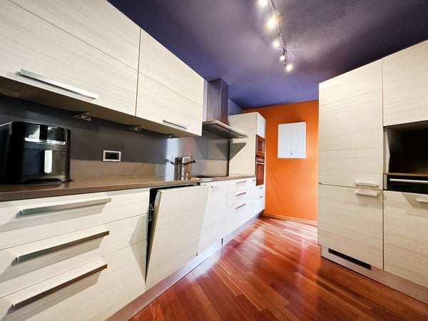Casa unifamiliare 4,5 locali con ampio giardino recintato a Camorino 5