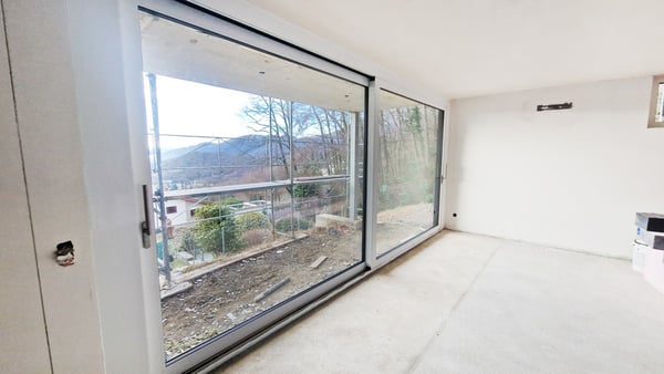 Nuovo 4,5 locali in stile moderno con veranda e ampio giardino privato 3