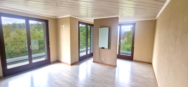 Duplex 4,5 in bifamiliare con panorama, giardino privato e grottino. 6