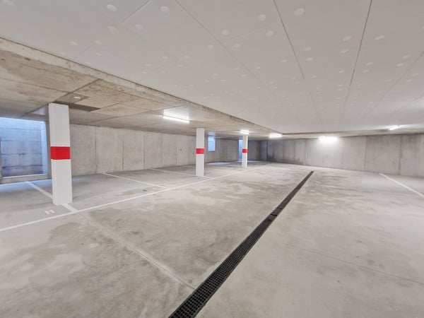 Nuovo moderno 3,5 in pronta consegna con due posteggi coperti. 8