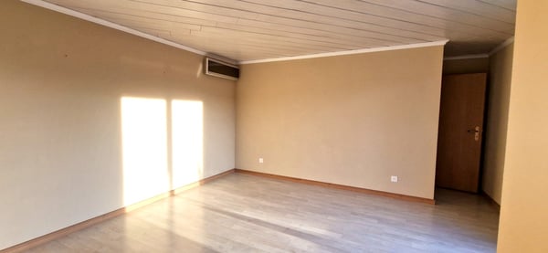 Duplex 4,5 in bifamiliare con panorama, giardino privato e grottino. 7
