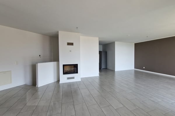 Casa contigua 5,5 locali con terrazza vista lago e giardino a Lopagno