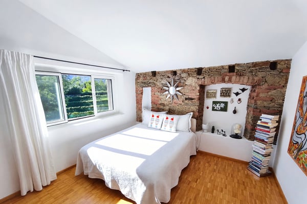 Casa bifamiliare 7 locali ristrutturata con giardino a Davesco 15