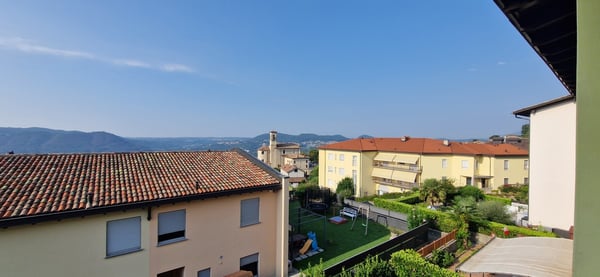 Ampissima villetta contigua 5.5 con terrazza panoramica e giardinetti 15