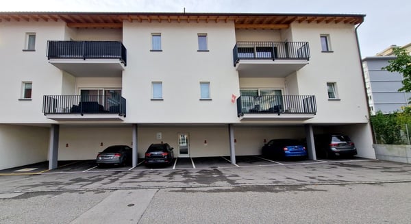 Elegante 3,5 locali in corte meticolosamente ristrutturata a nuovo. 16
