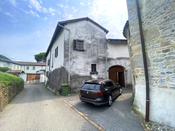 Casa ticinese 11 locali del 1100 con terreno e potenziale sviluppo 17