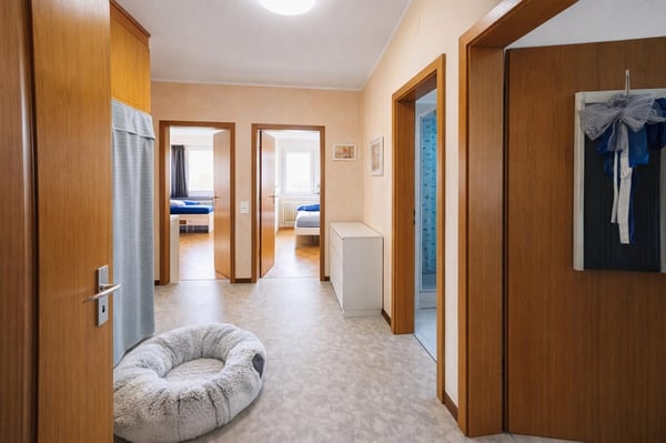 Bifamiliare 4,5 e 4,5 con giardino, tre terrazzi e grande soffitta. 16