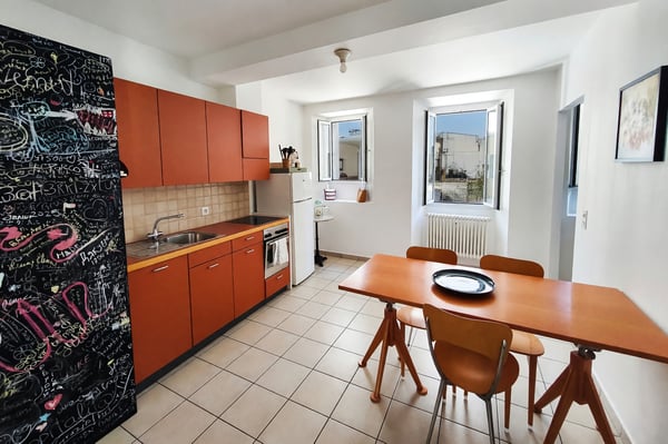 Casa bifamiliare 7 locali ristrutturata a Davesco 12