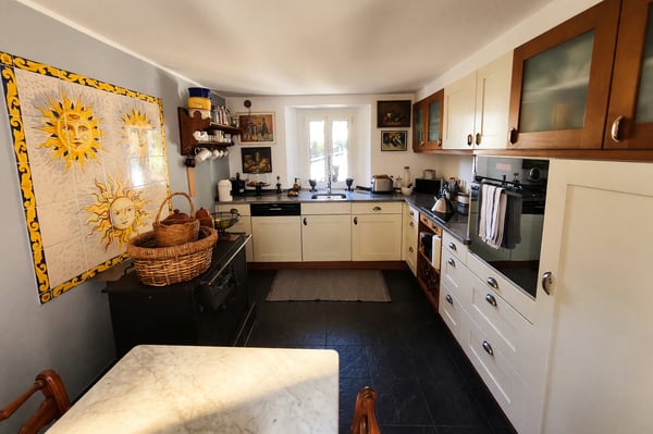 Casa bifamiliare 7 locali ristrutturata a Davesco 6
