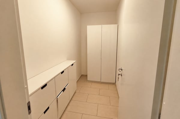 Ampio appartamento 2,5 locali arredato con balconcino 9