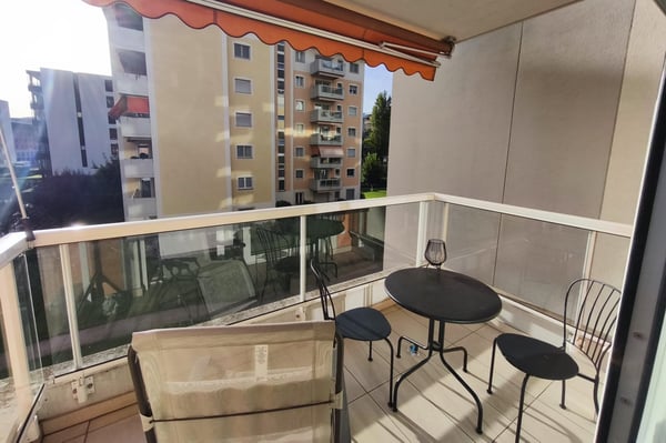 Ampio appartamento 2,5 locali arredato con balconcino 4