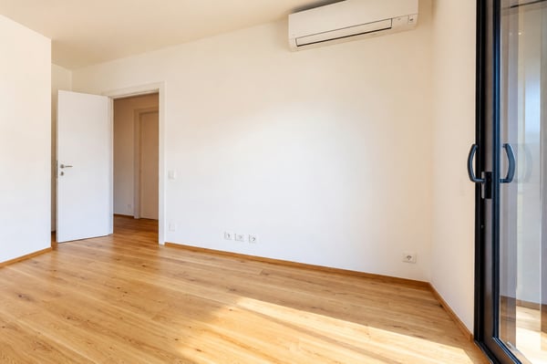 Elegante attico 4,5 con roof top privato e piacevole vista aperta 9