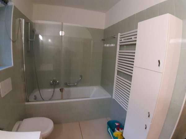 Casa Bifamiliare di 2.5+5.5 locali con terreno 14